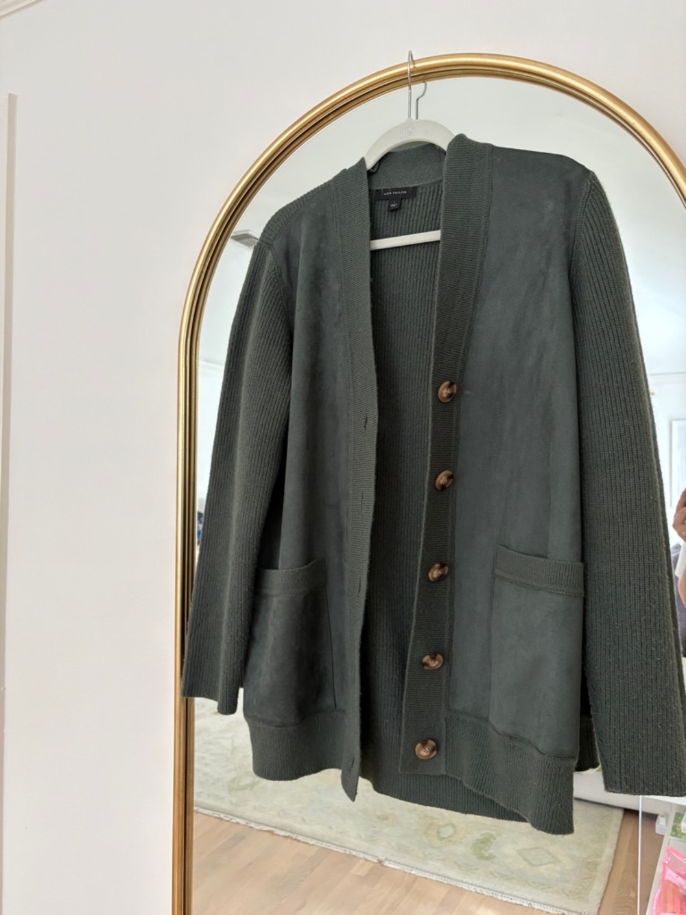 Ann Taylor Olive Green Button-Front Cardigan with Pockets